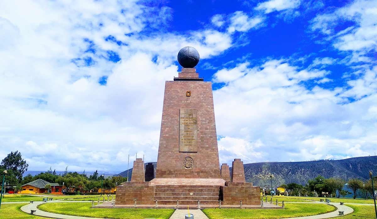 La Mitad del Mundo